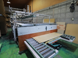 サンパック株式会社　設備案内　段ボール加工機