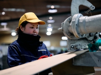 サンパック株式会社　設備案内　段ボール加工機